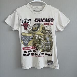 Mitchell & Ness Chicago Bulls T-shirt 3 Rings NBA Champions Adult Size Small